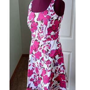 Breakin' Loose Fit & Flare Floral Dress size 12 cotton spandex princess seams